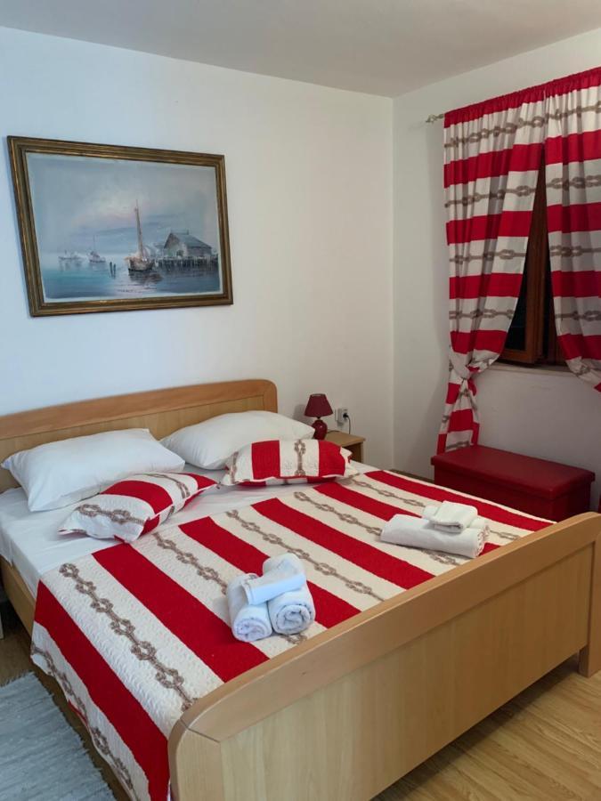 Holiday Apartments Lucic - Feels Like Home, Away From Home Razanj Ngoại thất bức ảnh