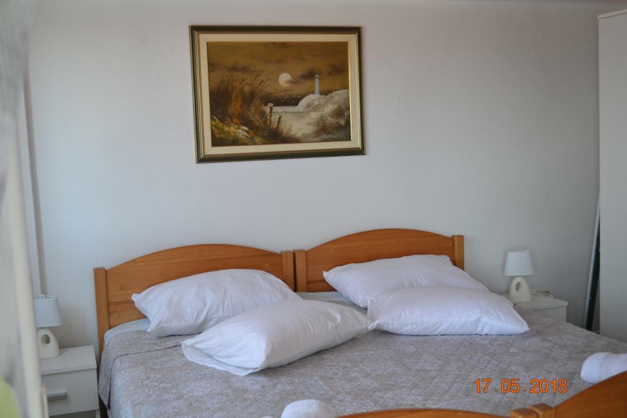 Holiday Apartments Lucic - Feels Like Home, Away From Home Razanj Ngoại thất bức ảnh